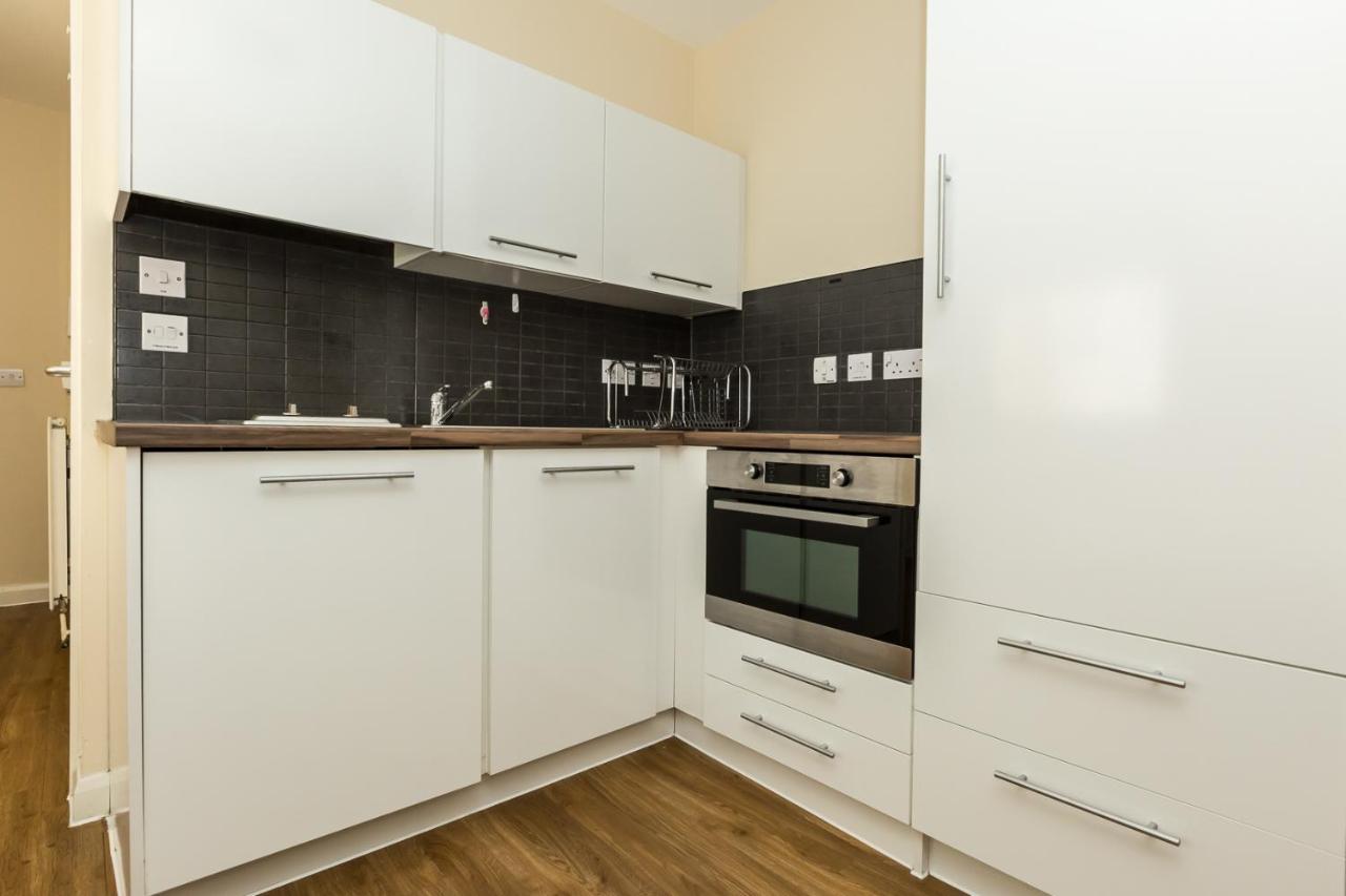 Zeni Studio, In Central London Ngoại thất bức ảnh